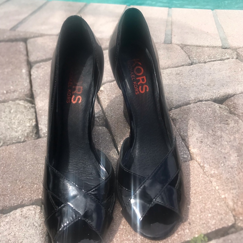 Michael Kors Black Patent Leather cutout wedge S.8